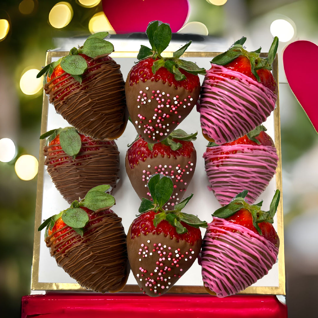 Evelyn’s Chocolate Dipped Strawberries - 1 dozen